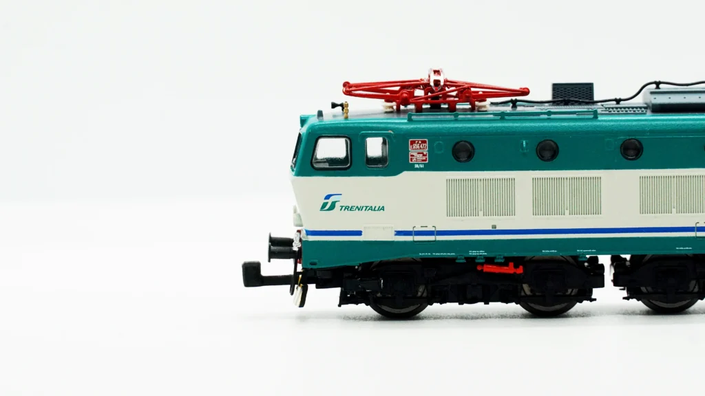 Magnetic coupler Ø1,5mm N scale trains